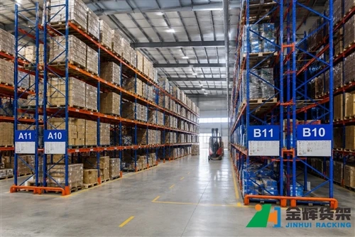 Gwo devwa palèt racking vs doub palèt gwo twou san fon racking: ki sistèm depo ki pi bon?